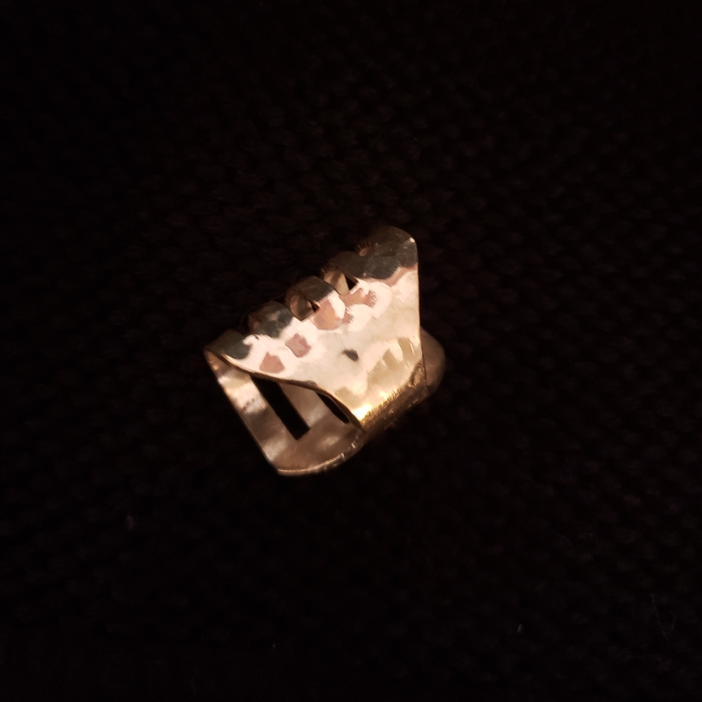 Silver ring - Picture 2 of 2